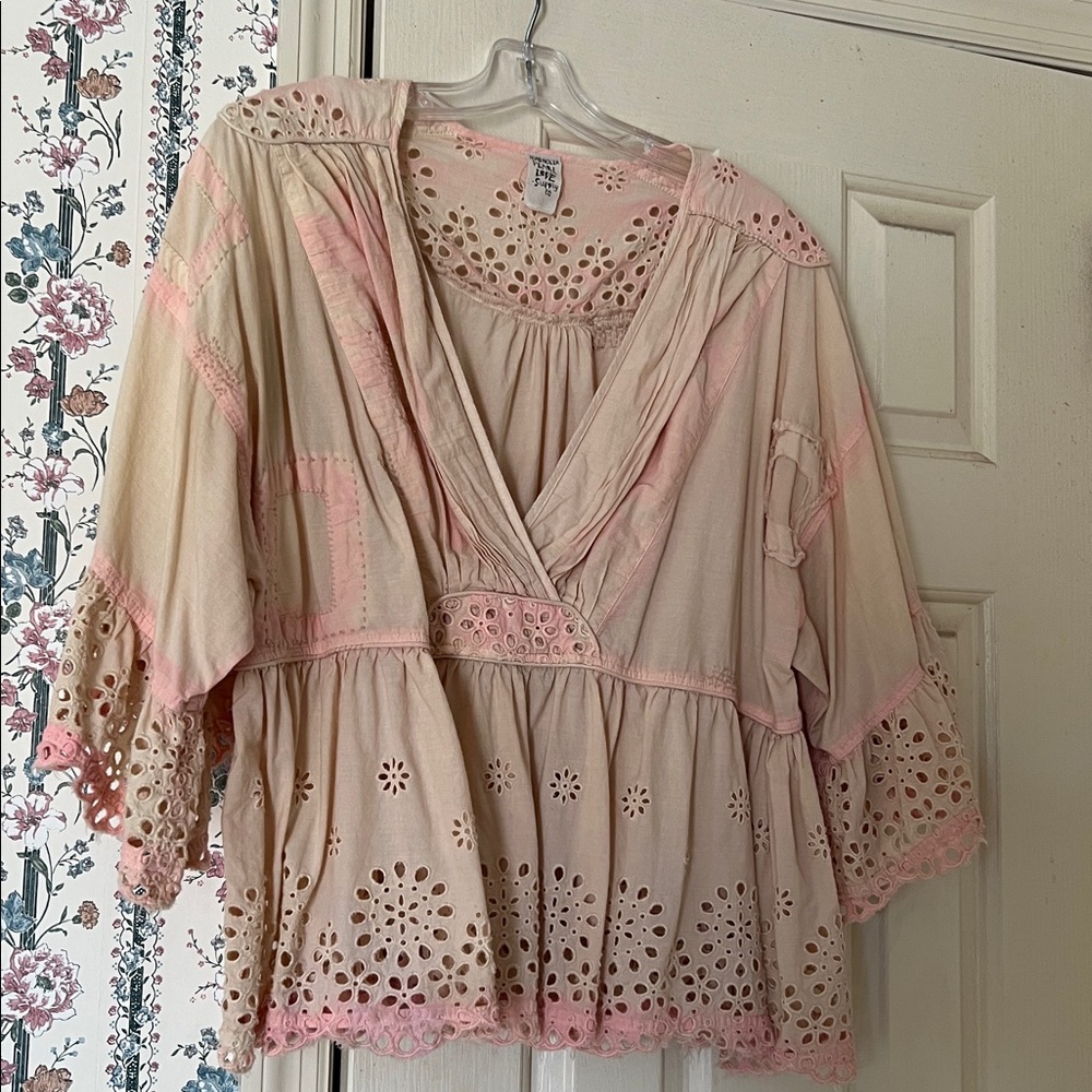 Magnolia Pearl top one size fits most - Picture 4 of 6